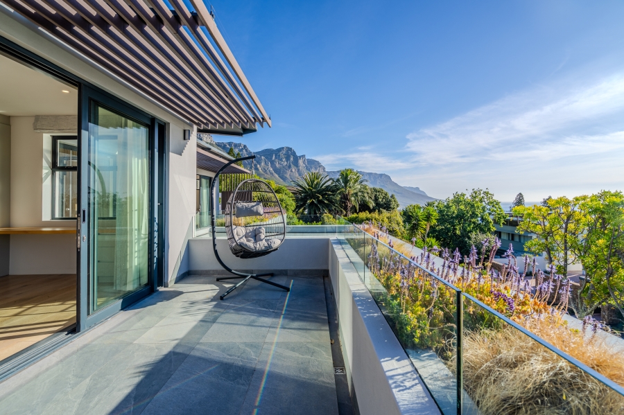 6 Bedroom Property for Sale in Camps Bay Western Cape